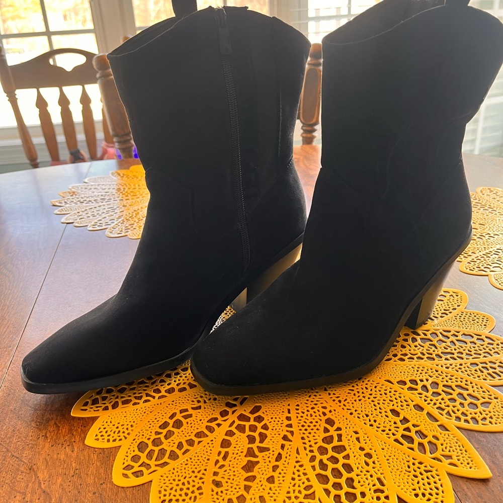 Torrid black suede boots